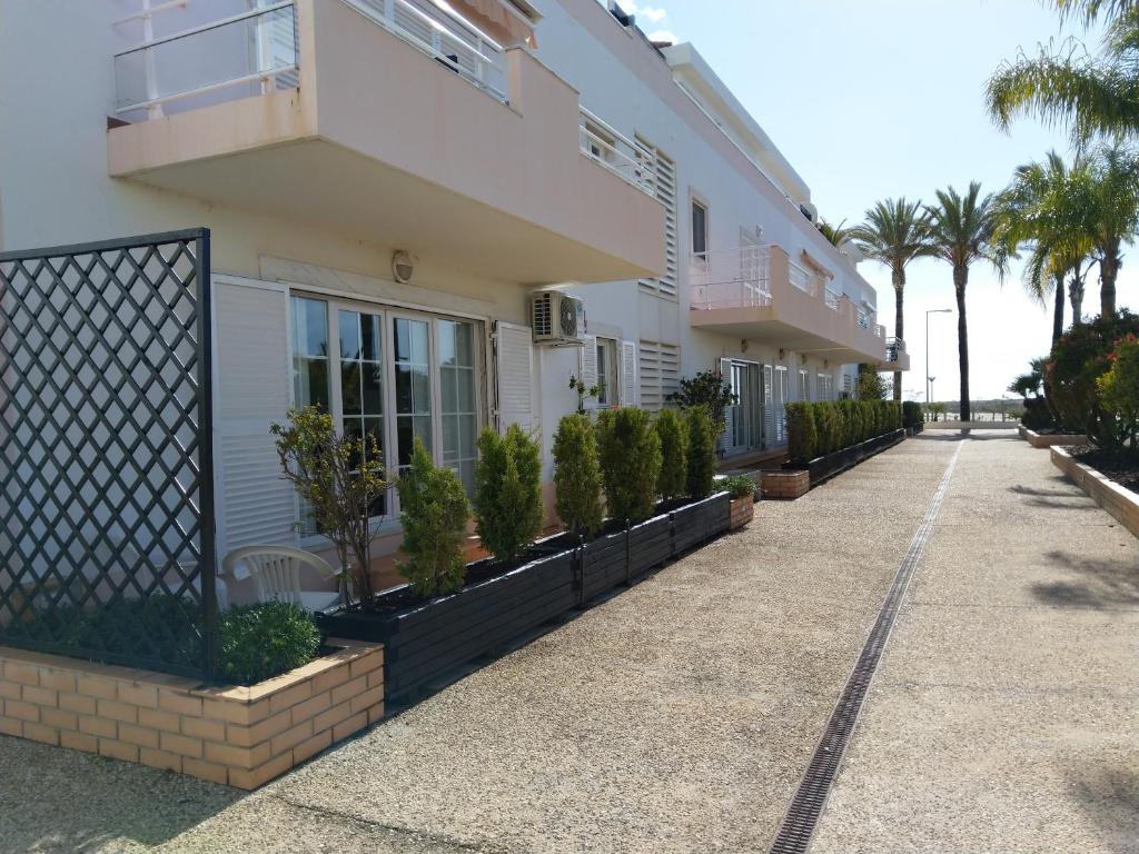 Image of Nathalie Meganck - Cabanas Gardens
