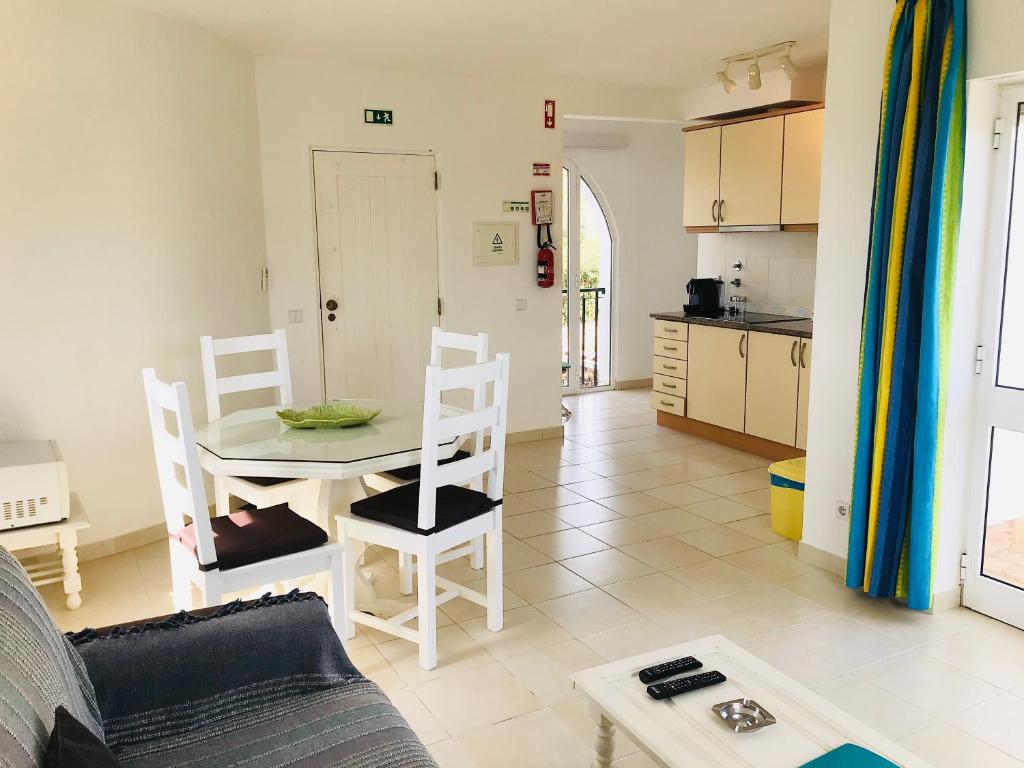 Image of Coral Luz 12