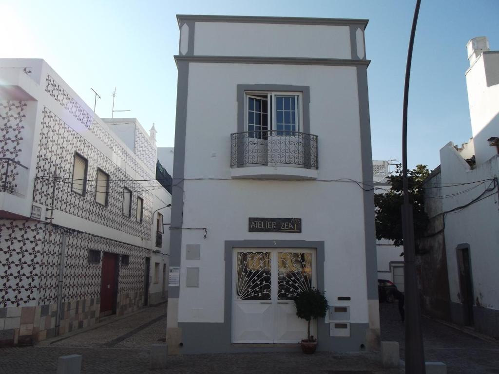 Image of Florípes House