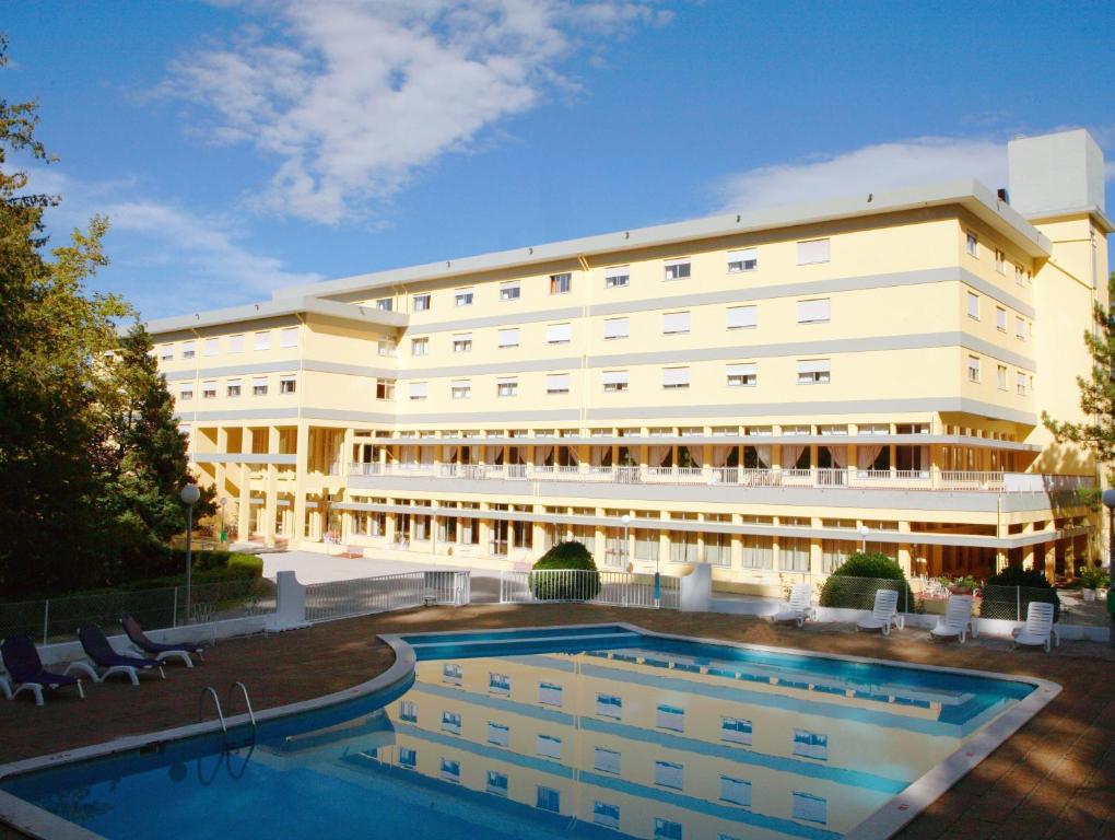 Image of Sunny Flat