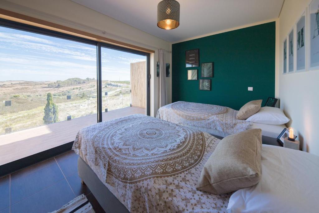 Image of Combro 77 APT 3J