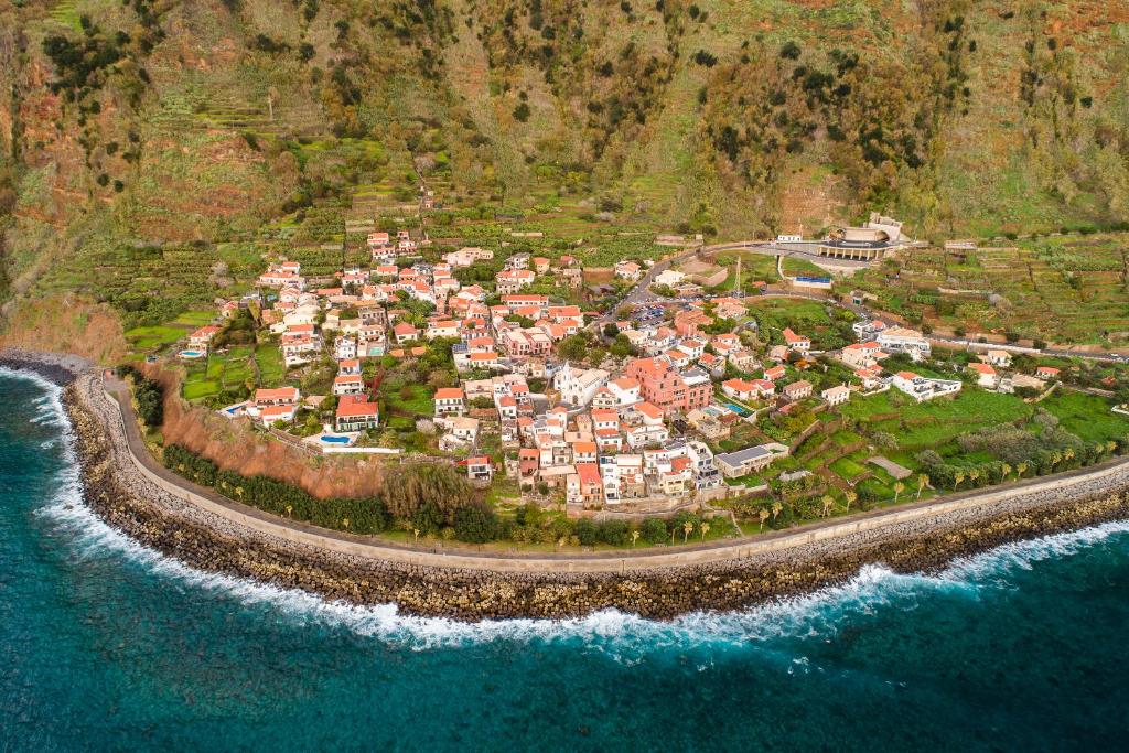 Image of JARDIM DO MAR