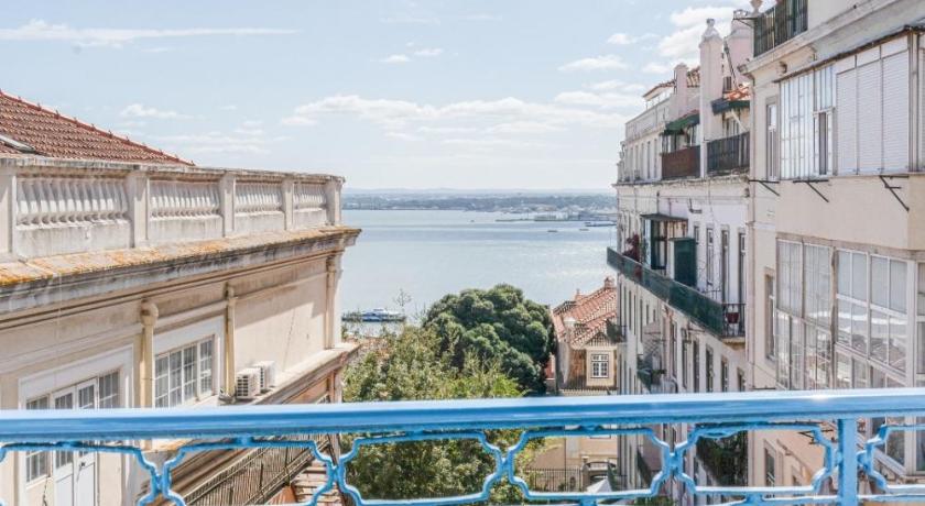 Image of CHIADO 44