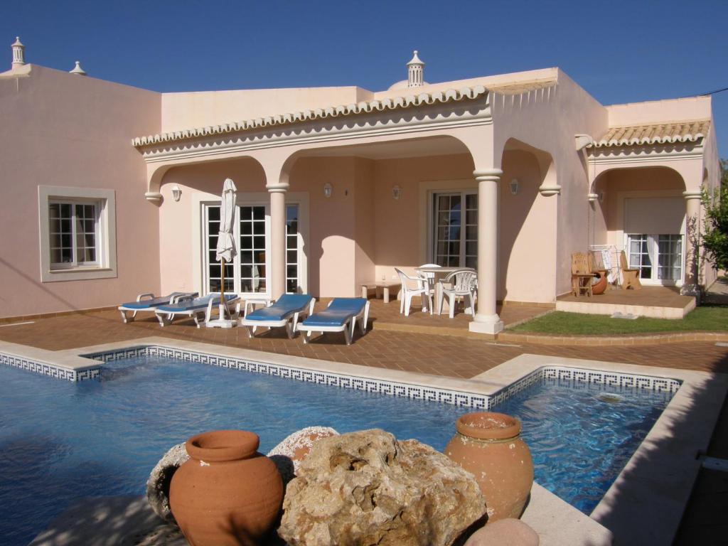 VILA CASCAIS