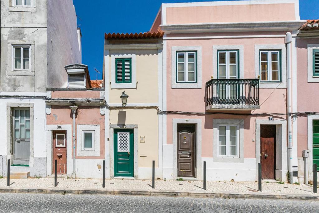 Image of Belem Skinny House