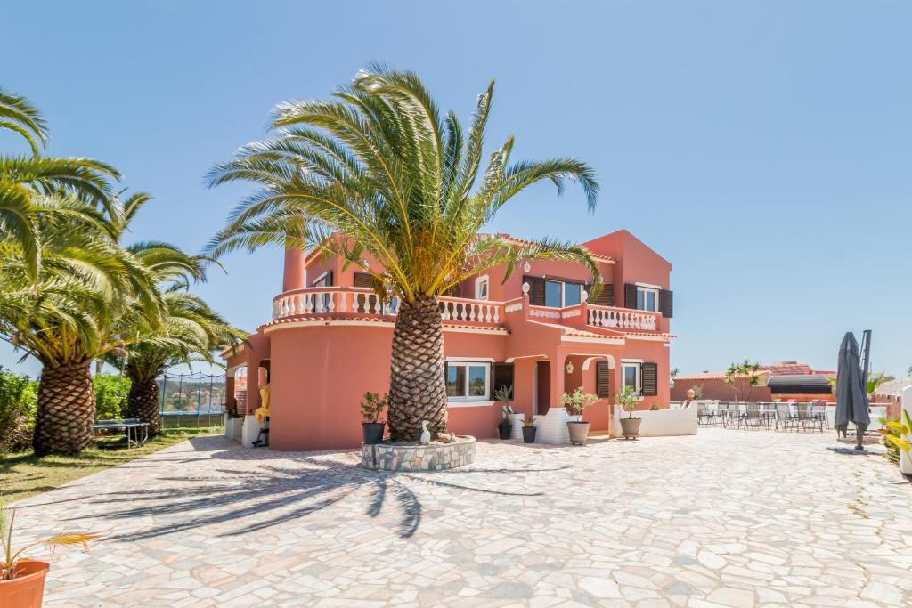 VILLA PARADIS