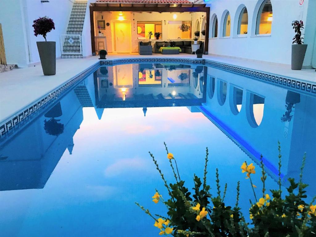 VILLA SUNKISS