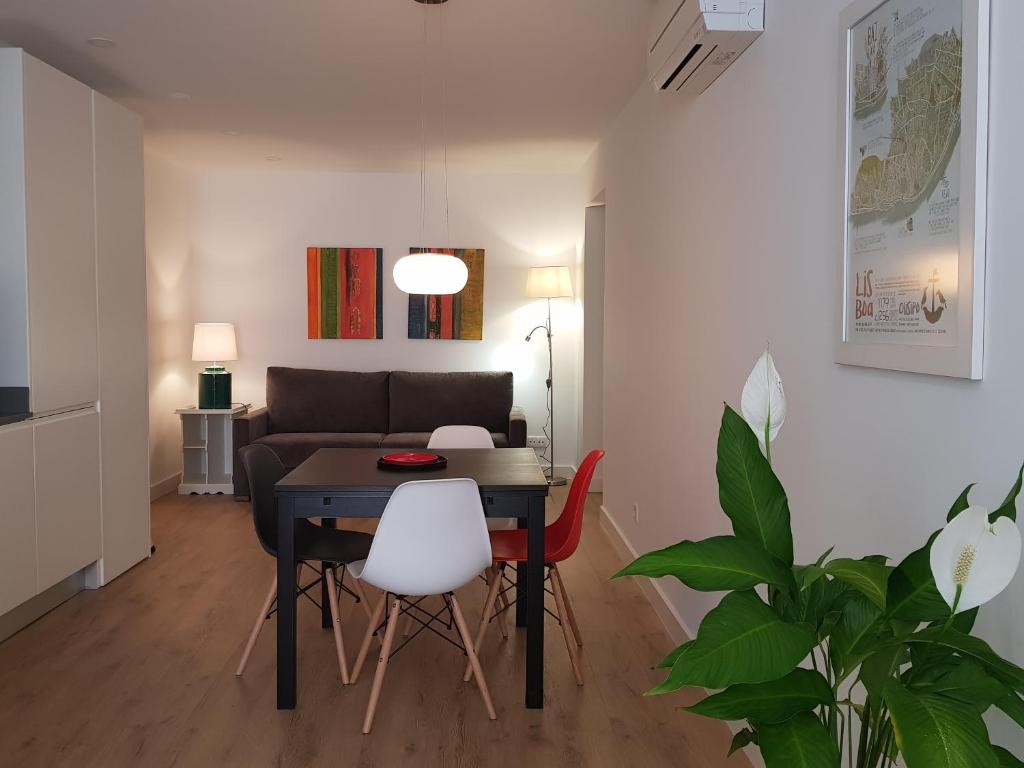 Image of COSY DOWNTOWN LISBON APARTMENT
