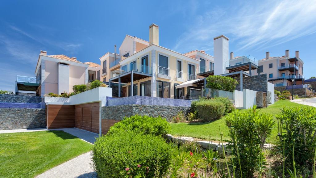 VALE DO LOBO (TURISMO), LDA.