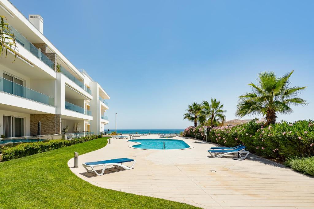 APT. SEA VIEW JEWEL