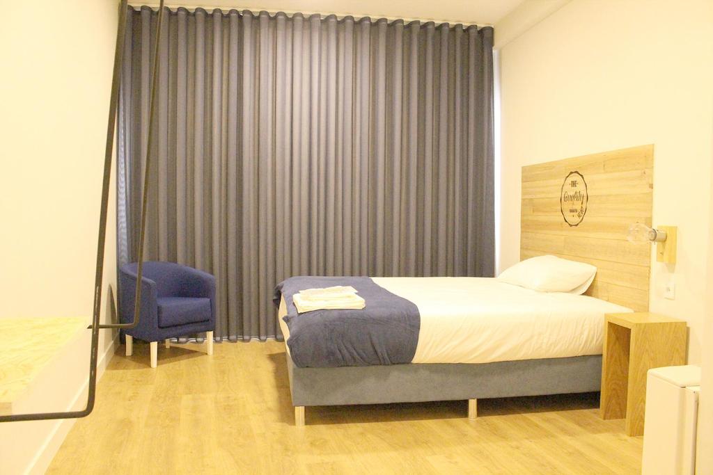 HIGO HOSTEL & SUITS