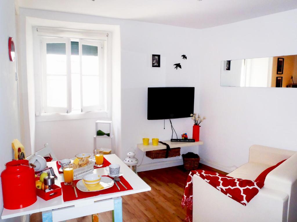 TAGUS APARTMENTS