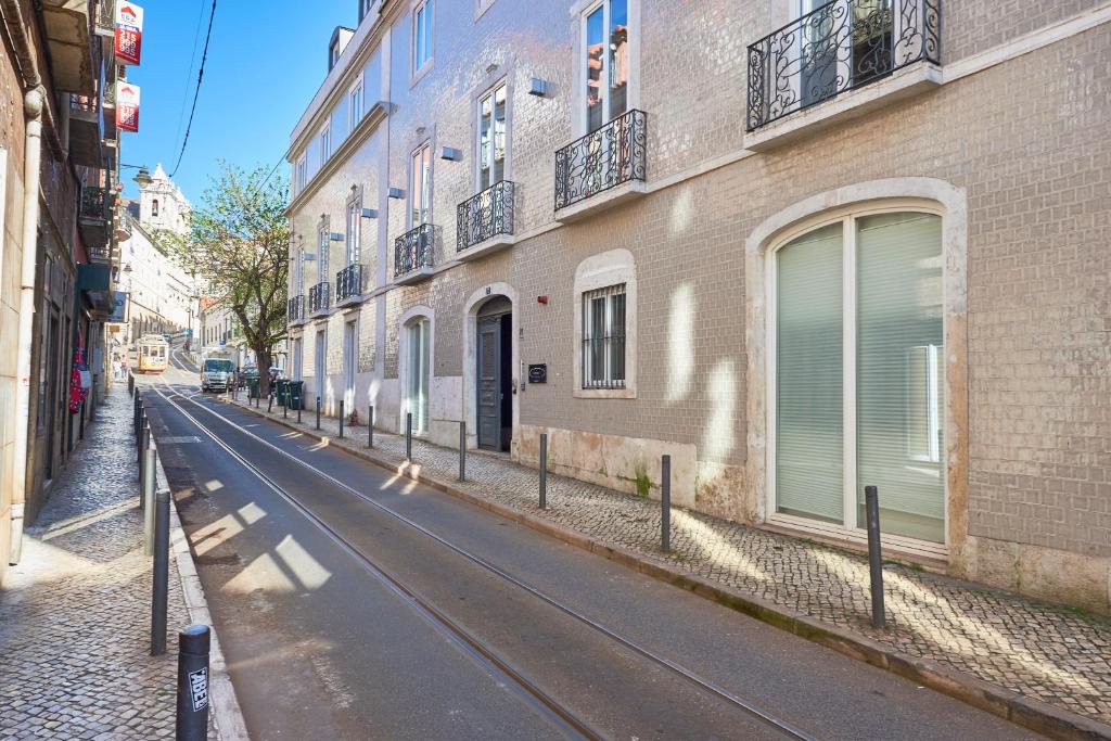 LISBON FIVE STARS COMBRO 7