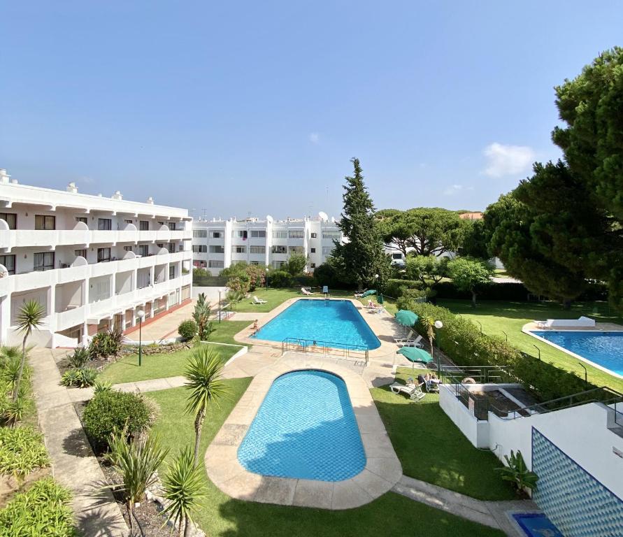APARTAMENTOS ALVAFLOR