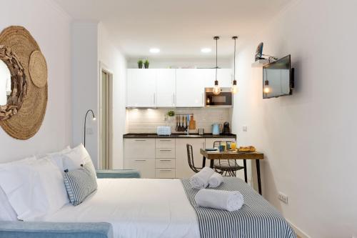 Image of Lisbon Charming Sunny Studio & Terrace