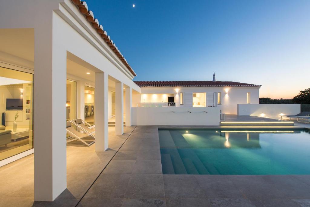 Image of VILA DRIA