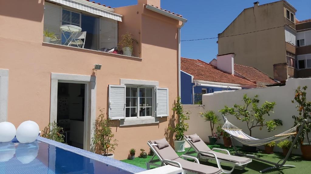 Image of José & Ester House