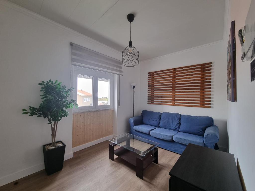 Image of FAMILY SURF HOME