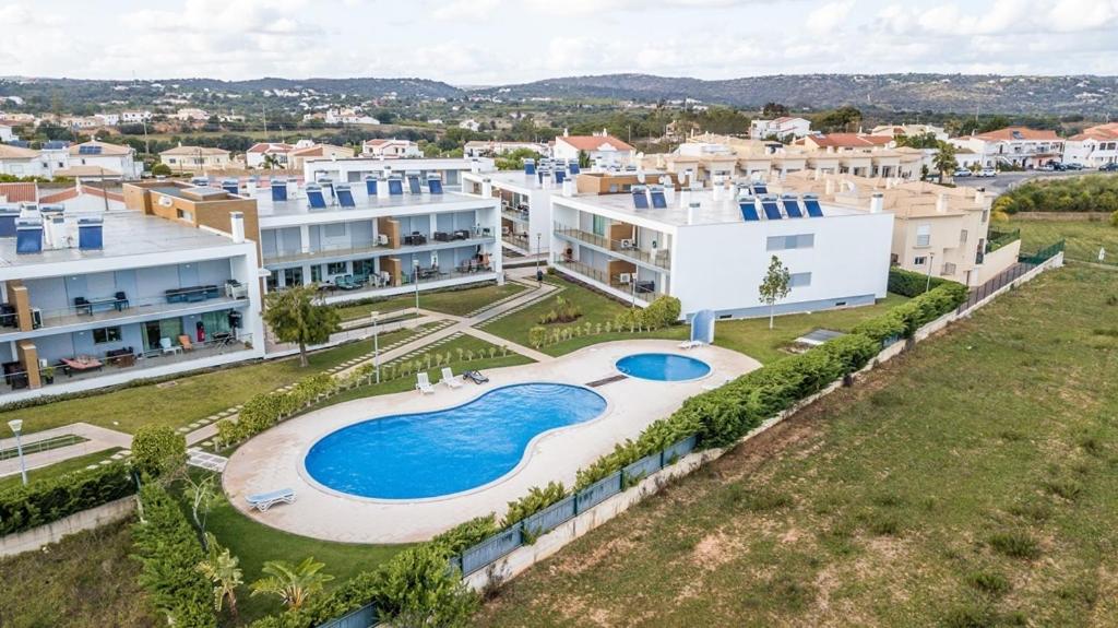 Image of Edificio Quinta do Pinheiro Residense Fracção "J" - 1º andar