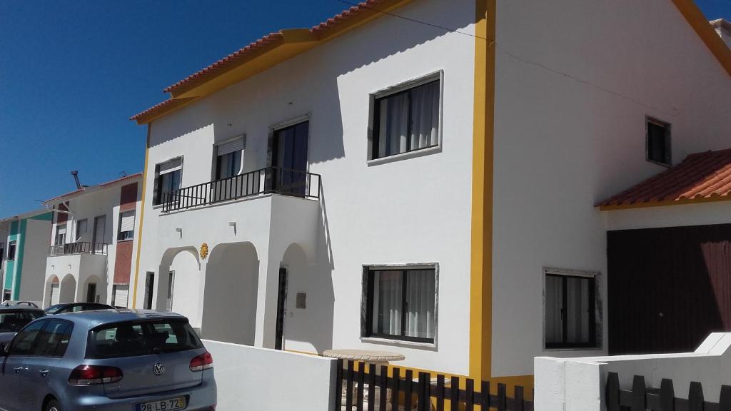 Image of SUN HOUSE BALEAL