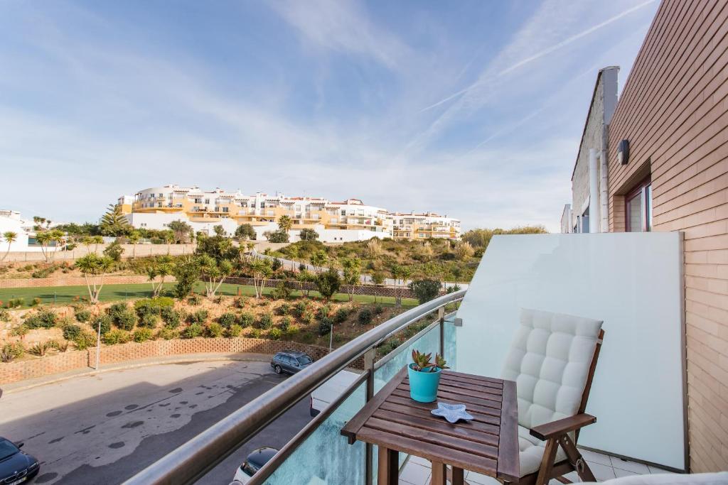 Image of beautiful house near the beach 100 m