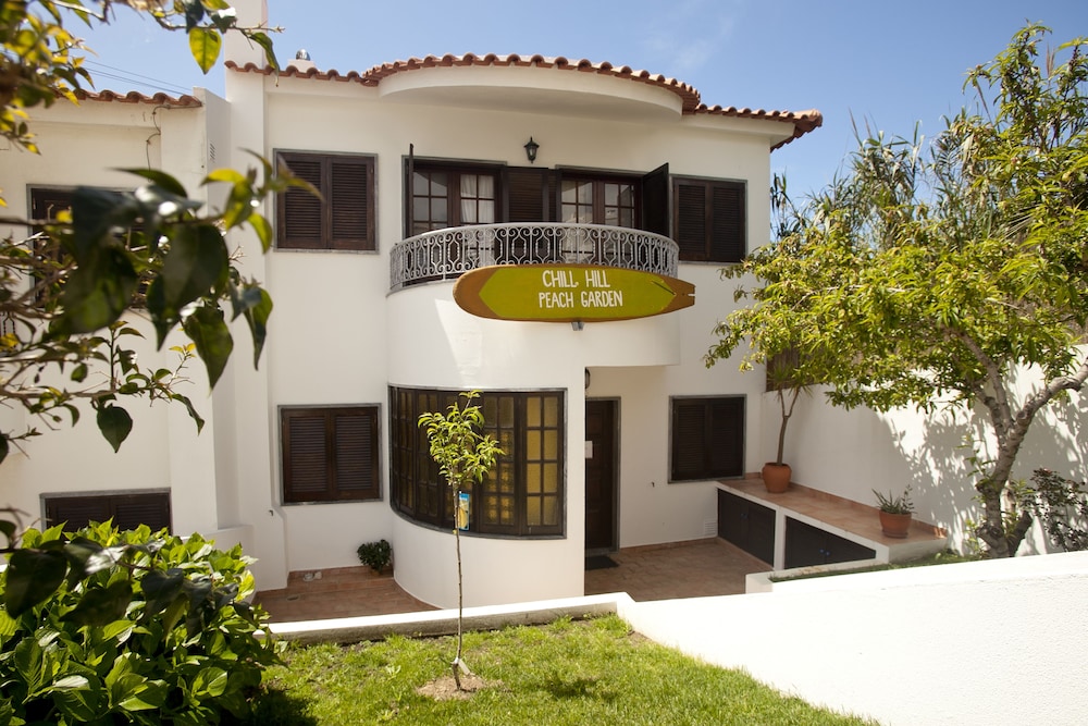 THE WHALE HOUSE