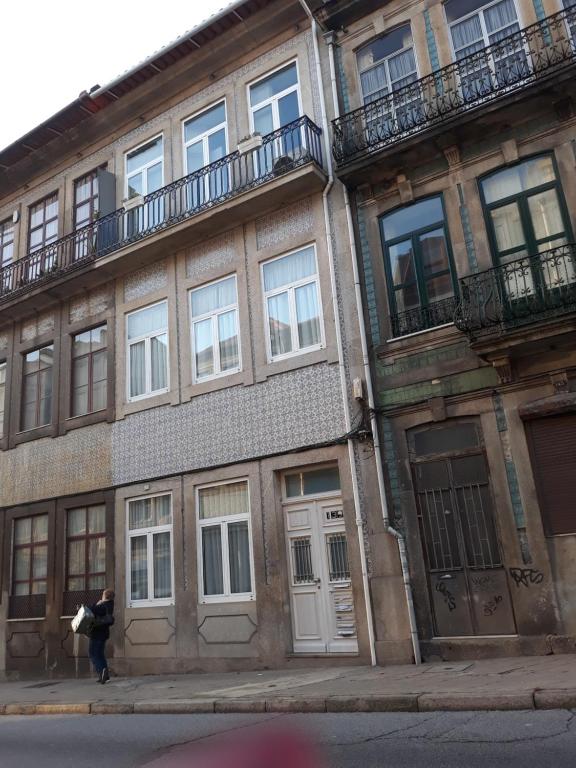 OPORTO DOWNTOWN VERY TYPICAL