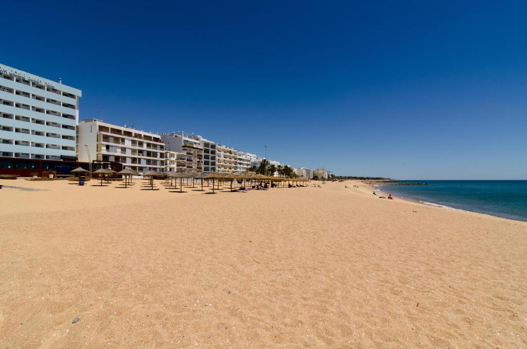 OCEAN VIEW 1 BEDROOM FLAT