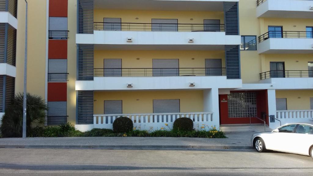 APARTAMENTO QUARTEIRA