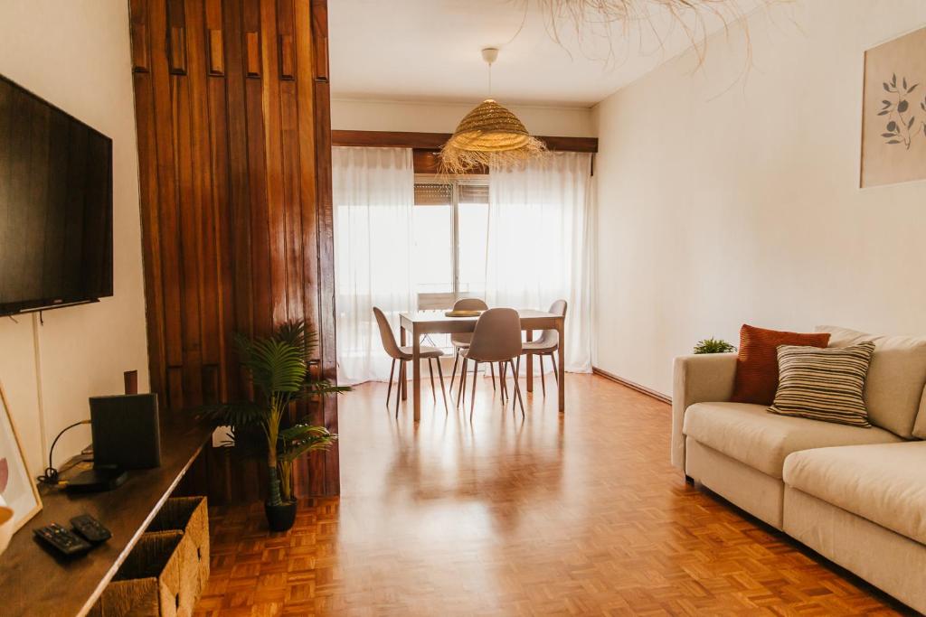 VILLA IMPERIO APARTMENTS