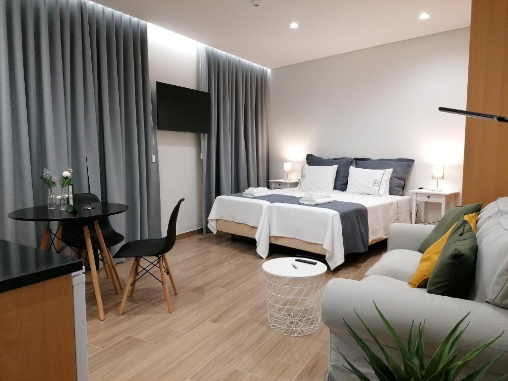 Image of CITY INN LITTLE COMFLY FLAT 1