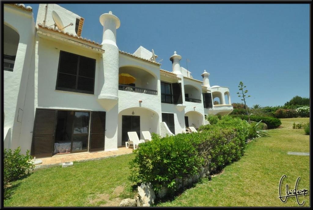 CASA Nº 25 ROLA