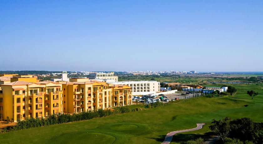 THE RESIDENCES AT VICTORIA CLUBE DE GOLFE