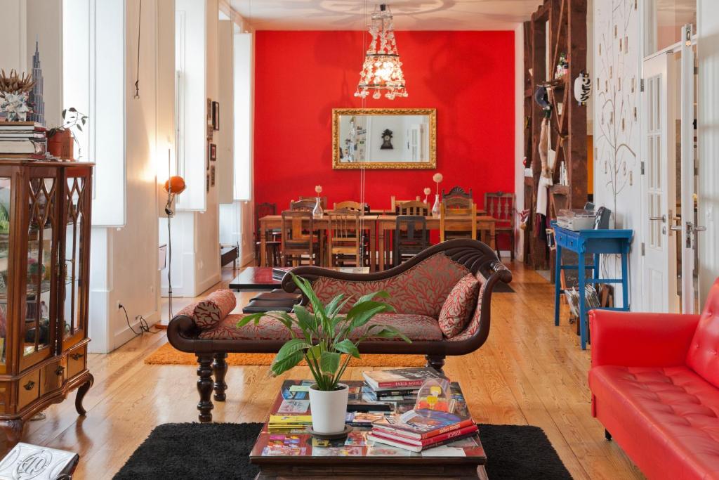 LIVING LOUNGE HOSTEL