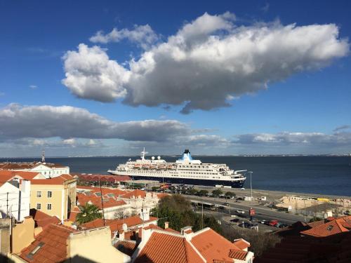 Image of Alfama Flats