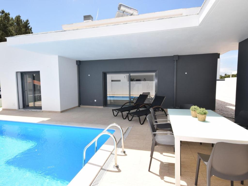 Image of Vila da Lagoa de Óbidos