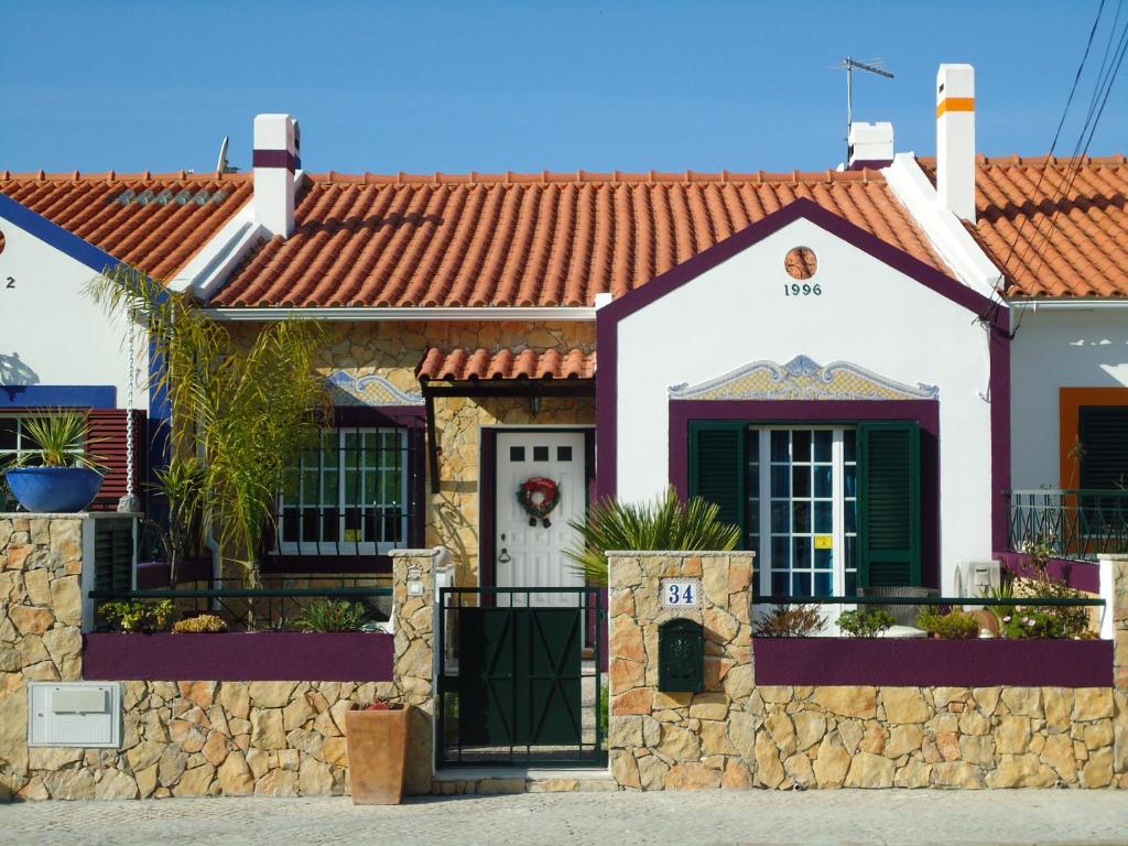 CASA DA RIBEIRA (ZAMBUJAL)