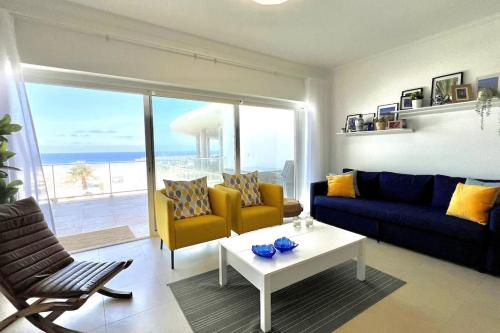 Image of DELUXE TWO BEDROOM FLAT - BEACHFRONT/DEL REY - 6PAX