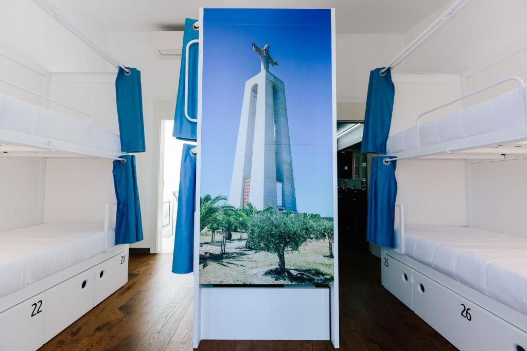 LISBON SOUTH HOSTEL