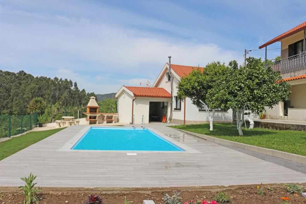 CASA DAS LARANJEIRAS