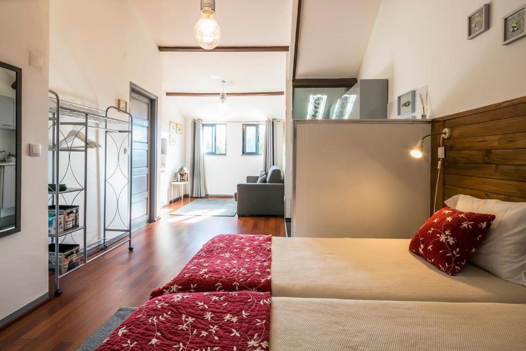BG APARTMENTS