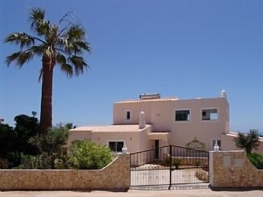 CASA TREODA