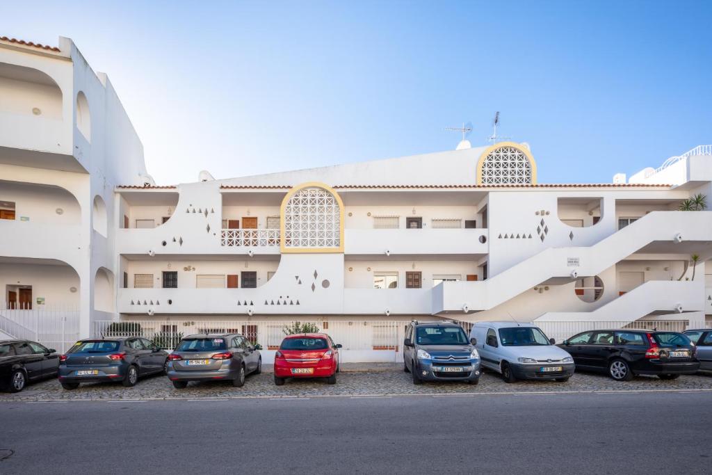 EDIFICIO CERRO BRANCO