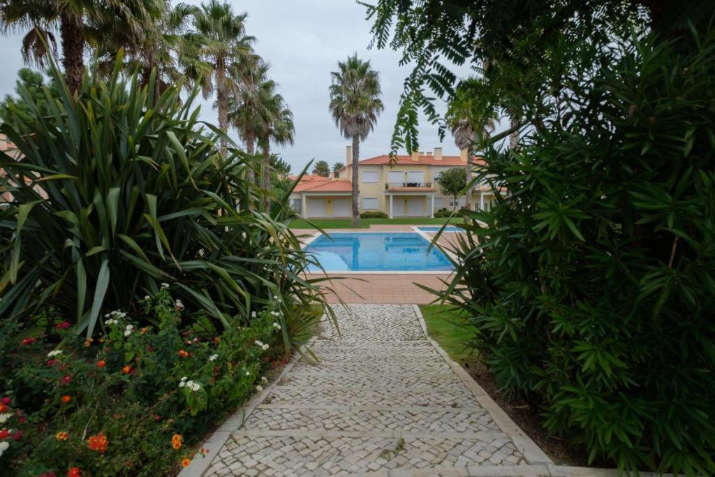 Image of Lahoulou House