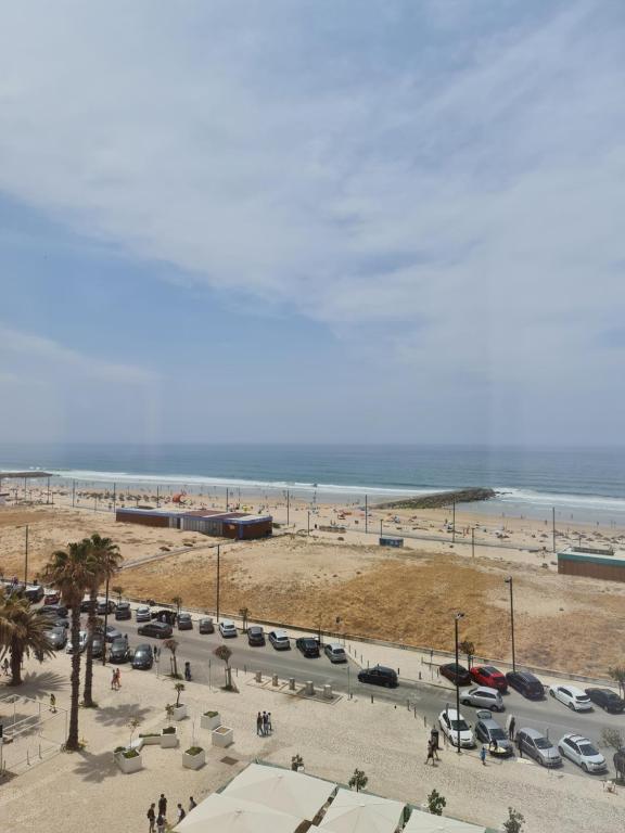 APARTAMENTO NA PRAIA