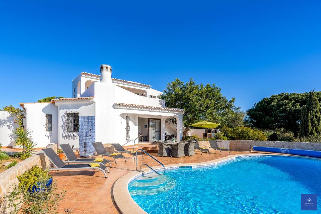 CASA CAROB