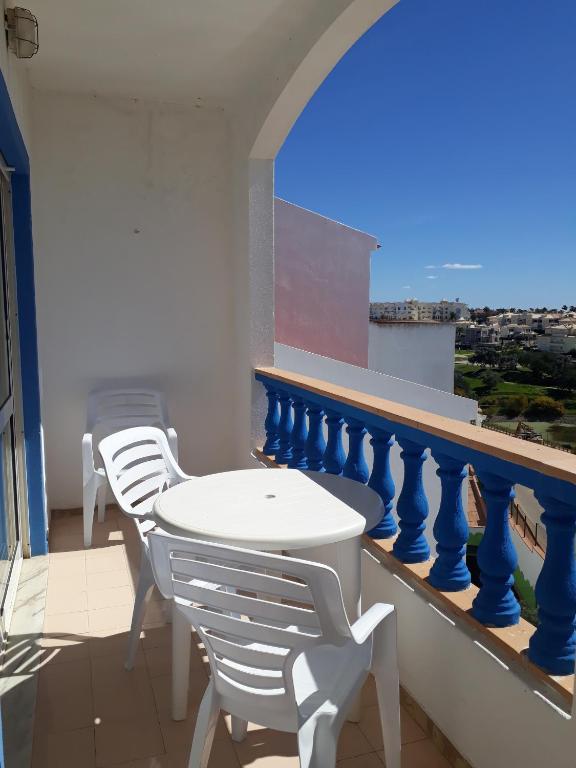 APARTAMENTOS CANTINHO DO MAR - FRACÇÃO I