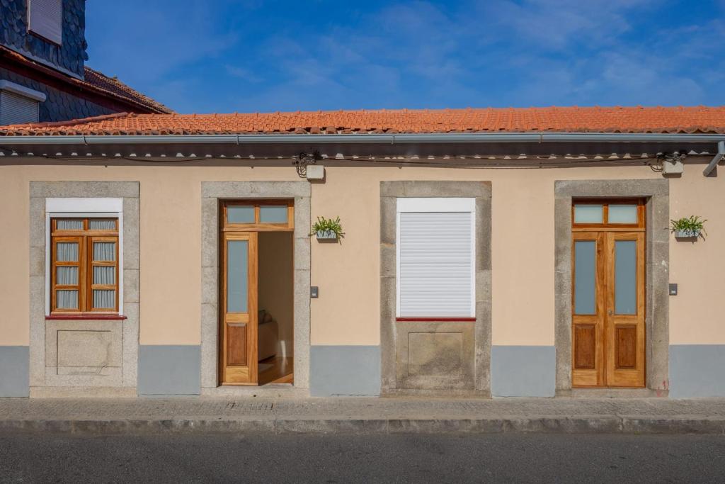 CATORZE DE OUTUBRO HOUSES 423