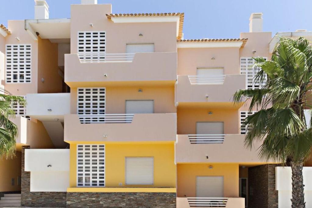 APARTAMENTO MONTEIRO