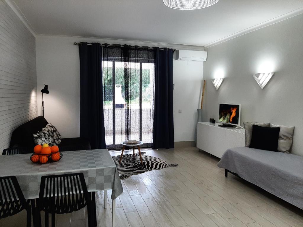 NIVE AND CHARMING APARTMENT NEAR THE BEACH